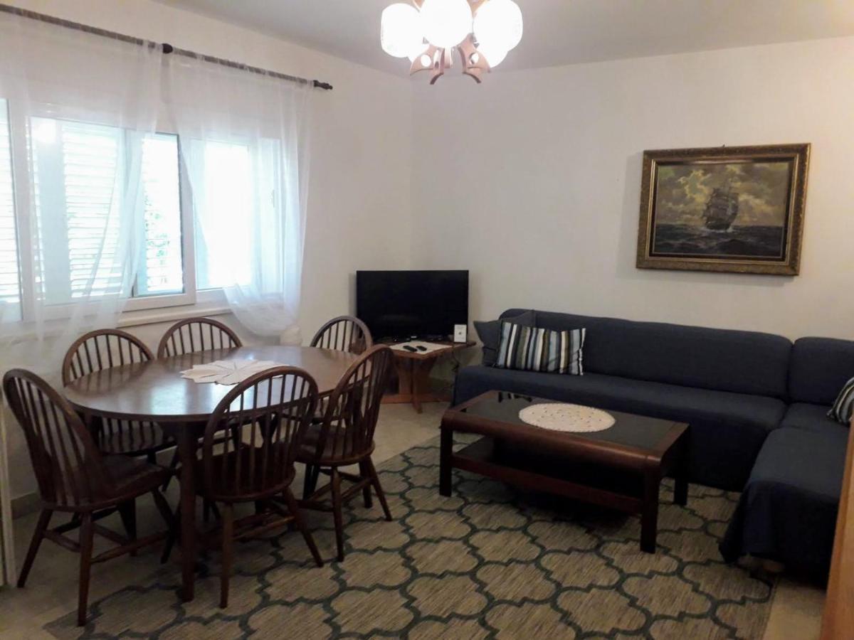 Armstrong Apartments 오레비츠 외부 사진