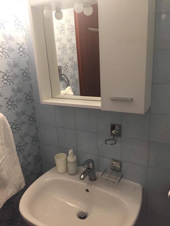 Armstrong Apartments 오레비츠 외부 사진