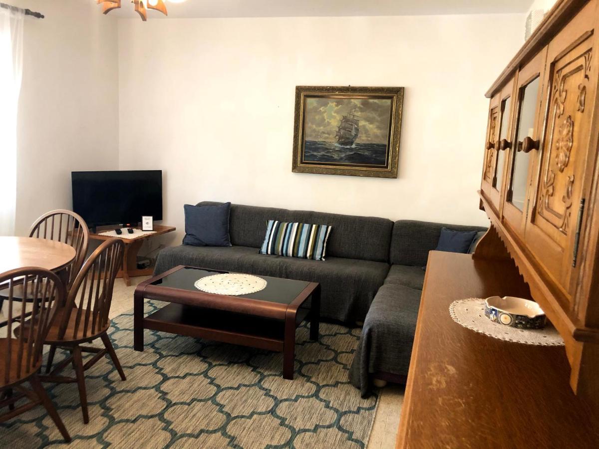 Armstrong Apartments 오레비츠 외부 사진