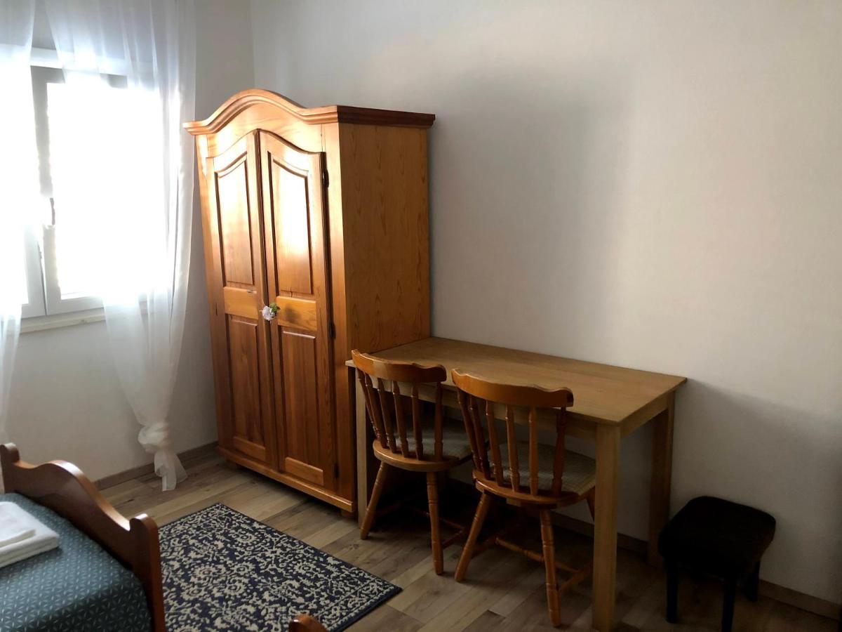 Armstrong Apartments 오레비츠 외부 사진